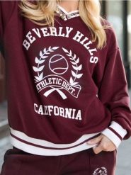 Bluza crewneck z nadrukiem - czerwony. Czerwone bluzy damskie Sinsay, l, bez wzorów, bez kaptura. Za 49.99 zł.