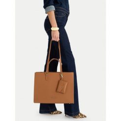 Torebka Nine West. Brązowe torebki klasyczne damskie Nine West, bez dodatków. Za 199.99 zł.