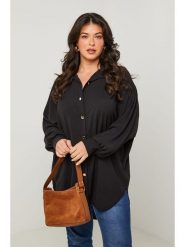 Curvy Lady Koszula w kolorze czarnym rozmiar: 44/46. Czarne koszule damskie Curvy Lady, bez wzorów, klasyczne, bez kołnierzyka, bez ramiączek. Za 114.17 zł.