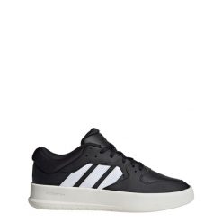 Buty Court 24. Białe obuwie sportowe casual damskie Adidas, bez zapięcia. W wyprzedaży za 270.60 zł.