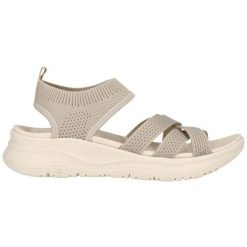 Sandały damskie Whistler Acerra. Białe sandały damskie WHISTLER, bez wzorów, z materiału, bez obcasa, bez zapięcia. Za 245.00 zł.