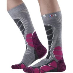 Skarpetki Monnet Jarrette Extra Light. Czerwone skarpetki damskie MONNET, bez wzorów. Za 139.00 zł.