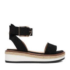 Sandały DeeZee. Czarne sandały damskie DeeZee, bez wzorów, bez obcasa, na płaskiej podeszwie, bez zapięcia. Za 119.99 zł.