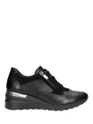Wojas Skórzane sneakersy w kolorze czarnym rozmiar: 39. Czarne obuwie sportowe damskie Wojas, ze skóry, bez zapięcia. Za 315.50 zł.