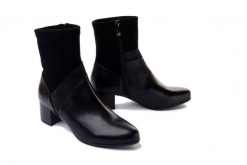 CAPRICE 25319-41 019 black combination, botki damskie. Czarne botki damskie Caprice, na zimę, z polaru, bez obcasa, na obcasie, bez zapięcia. Za 439.90 zł.