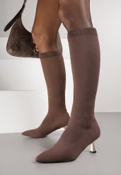 Brązowe Kozaki Vices na Obcasie Kaczuszce z Elastyczną Cholewką Asenella. Brązowe kozaki damskie Born2be, z jeansu, bez obcasa, na obcasie, bez zapięcia. Za 139.99 zł.