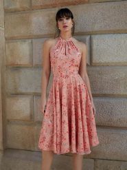 Ceylan Sukienka w kolorze jasnoróżowym rozmiar: XS. Różowe sukienki damskie Ceylan, bez wzorów, bez ramiączek. Za 266.66 zł.