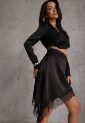 Czarna Asymetryczna Spódnica z Satyny Zdobiona Koronką Katarva. Czarne spódnice damskie Renee, na co dzień, l, z aplikacjami, z jeansu, eleganckie, mini. Za 119.99 zł.