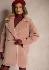 Różowy Dwurzędowy Płaszcz Futrzany o Długim Kroju Typu Teddy Malwika. Czerwone płaszcze damskie Renee, l, z aplikacjami, z dzianiny, bez kaptura. Za 159.99 zł.