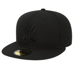 Czapka New Era 59fifty New England Patriots. Czarne czapki z daszkiem damskie New Era, bez wzorów, z materiału. Za 169.99 zł.