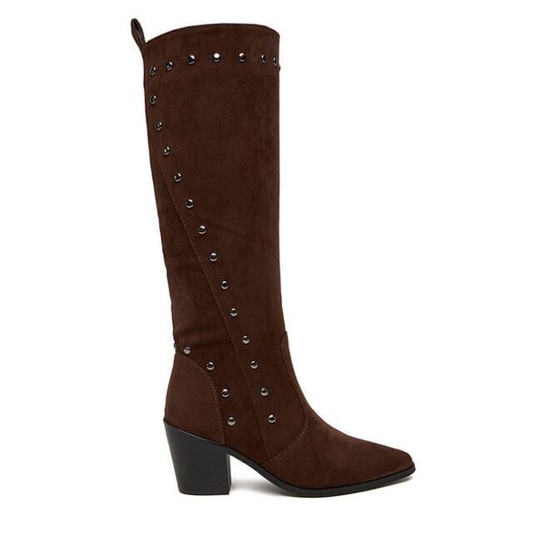 Kozaki DeeZee. Brązowe kozaki damskie DeeZee, bez obcasa, na słupku, bez zapięcia. Za 249.99 zł.