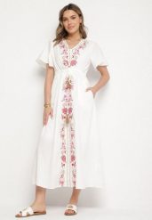 Biała Bawełniana Sukienka Boho o Rozkloszowanym Kroju z Haftem i Frędzlami Modixa. Białe sukienki damskie Born2be, z aplikacjami, z bawełny, boho, bez ramiączek. W wyprzedaży za 110.49 zł.