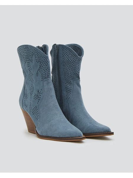 Bellucci Botki w kolorze niebieskim na obcasie rozmiar: 38. Niebieskie botki damskie Bellucci, eleganckie, bez obcasa, na obcasie, bez zapięcia. Za 154.95 zł.
