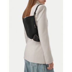 Torebka Nine West. Czarne torebki klasyczne damskie Nine West, bez dodatków. Za 169.99 zł.