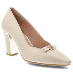 Czółenka damskie Armodo, cholewka ze skóry naturalnej licowej wsuwany fason zabudowany szpiczasty przód, beżowe, DS-976/2/A. Brązowe czółenka damskie Armodo, bez wzorów, ze skóry, ze szpiczastym noskiem, bez obcasa, na słupku. Za 419.00 zł.