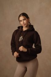 Bluza JD ATTACK Mila. Brązowe bluzy damskie JD ATTACK, l, bez wzorów, z materiału, bez kaptura. Za 239.00 zł.