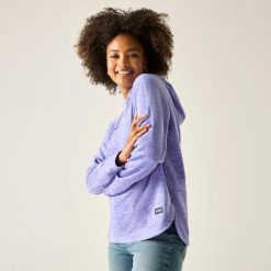 Damska bluza Mayse Marl. Czerwone bluzy damskie Regatta, bez wzorów, z kapturem. Za 99.99 zł.