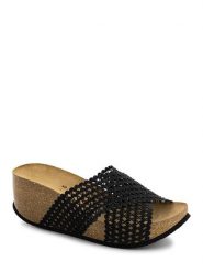 BACKSUN Klapki w kolorze czarnym na koturnie rozmiar: 39. Czarne klapki damskie Backsun, bez wzorów, z otwartym noskiem, bez obcasa, na koturnie, bez zapięcia. Za 152.99 zł.