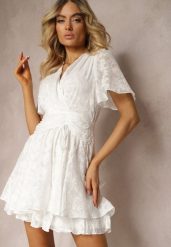 Biała Rozkloszowana Sukienka z Dekoltem Zapinanym na Napy Tarae. Białe sukienki damskie Renee, bez wzorów, eleganckie, bez ramiączek. W wyprzedaży za 135.99 zł.