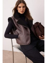 Trendyol Kamizelka pluszowa w kolorze ciemnobrązowym rozmiar: S. Brązowe kamizelki damskie Trendyol, s, bez wzorów, ze skóry, bez kaptura. Za 139.87 zł.