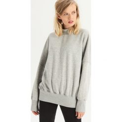 Bluza z półgolfem - Jasny szar. Szare bluzy damskie Sinsay. W wyprzedaży za 29.99 zł.