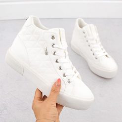 Trampki ocieplane pikowane białe Big Star OO274A479. Białe obuwie sportowe casual damskie Big Star, ze skóry ekologicznej, bez zapięcia. Za 84.00 zł.