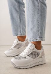 Białe Sneakersy na Grubej Podeszwie z Siateczkowymi i Metalicznymi Wstawkamu Sewtira. Białe obuwie sportowe damskie Born2be, z jeansu, bez zapięcia. Za 99.99 zł.
