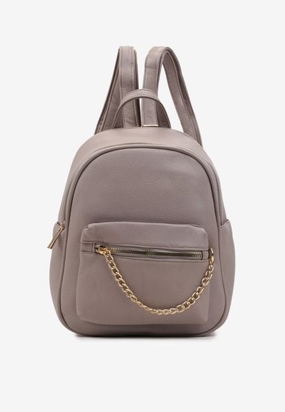 Szary Mały Plecak z Imitacji Skóry na Regulowanych Szelkach z Łańcuszkiem Carnissa. Szare plecaki Renee, bez wzorów, ze skóry. Za 74.99 zł.