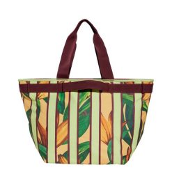 Torba adidas x FARM Premium. Czerwone torby sportowe Adidas, bez wzorów. W wyprzedaży za 139.50 zł.