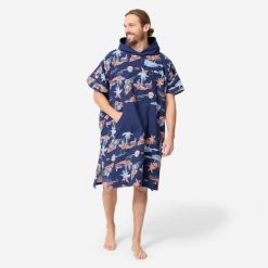 Ponczo plażowe Decathlon 500 Stories. Niebieskie szlafroki damskie Decathlon, bez wzorów, z bawełny, z kapturem. Za 159.99 zł.