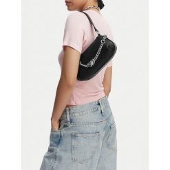 Torebka Juicy Couture. Czarne torebki klasyczne damskie Juicy Couture, bez dodatków. Za 249.99 zł.