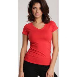 Czerwony T-shirt Mirasura. Czerwone t-shirty damskie Renee, l, bez wzorów, z dzianiny, bez kołnierzyka. Za 24.99 zł.