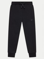 4F Spodnie dresowe 4FJWMM00TTROF0828 Czarny Regular Fit. Czarne spodnie dresowe dziewczęce 4F, bez wzorów, z bawełny. Za 49.99 zł.