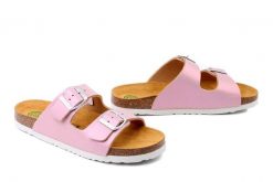 DR. BRINKMANN 500059-42 rosa, klapki damskie. Czerwone klapki damskie Dr. Brinkmann, bez wzorów, bez obcasa, bez zapięcia. Za 157.17 zł.