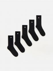 Długie skarpetki z haftem 5 pack - czarny. Czarne skarpetki damskie Reserved, bez wzorów. Za 59.99 zł.