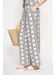 ASSUILI Spodnie w kolorze czarnym rozmiar: 42. Czarne spodnie materiałowe damskie Assuili, bez wzorów, z materiału. Za 100.99 zł.