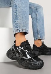 Czarne Sneakersy z Ozdobnym Sznurowaniem i Tłoczoną Podeszwą Nurilune. Czarne obuwie sportowe damskie Born2be, z jeansu, bez zapięcia. Za 109.99 zł.