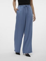 Vero Moda Spodnie "Bree" w kolorze błękitnym rozmiar: XS/L32. Niebieskie spodnie materiałowe damskie Vero Moda, bez wzorów, z lyocellu. Za 52.67 zł.
