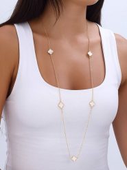 Luja Bijoux Pozłacany naszyjnik z masą perłową i elementem ozdobnym rozmiar: onesize. Białe naszyjniki damskie Luja Bijoux, z perłą, metalowe. Za 74.81 zł.