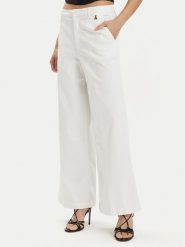 Patrizia Pepe Spodnie materiałowe 2P1577/D076-W146 Biały Relaxed Fit. Białe spodnie materiałowe damskie Patrizia Pepe, bez wzorów, z bawełny. Za 1,239.00 zł.