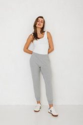 LEKKIE SPODNIE LENA SZARY MELANŻ L - Flawless. Szare spodnie dresowe damskie Flawless, l, bez wzorów, z bawełny. Za 286.00 zł.