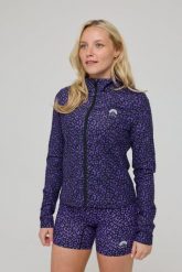 Kurtka Infinite Cropped Zipped - Fioletowa Panterka. Fioletowe kurtki damskie OOSC, na zimę, l, bez wzorów, z materiału, bez kaptura. Za 245.99 zł.