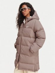 Reebok Kurtka zimowa RCC00112 Różowy Regular Fit. Czerwone kurtki damskie Reebok, na zimę, l, bez wzorów, z syntetyku, bez kaptura. Za 449.99 zł.
