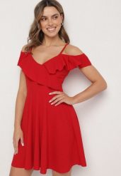 Czerwona Sukienka Rozkloszowana na Ramiączkach z Falbankami Polauri. Czerwone sukienki damskie Born2be, bez wzorów, eleganckie, bez ramiączek. Za 119.99 zł.
