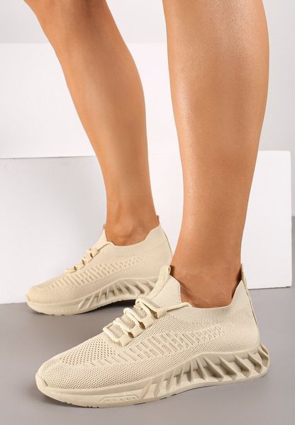 Beżowe Buty Sportowe Telephotis. Brązowe obuwie sportowe damskie Born2be, bez zapięcia, na fitness i siłownię. Za 49.99 zł.