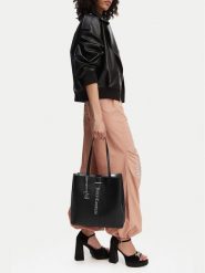 Juicy Couture Torebka CEO-BIJXT3265WVP. Czarny. Czarne shopper bag Juicy Couture, ze skóry, bez dodatków. Za 319.99 zł.