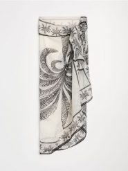 Duże pareo chusta z nadrukiem - wielobarwny. Chusty damskie Sinsay, bez wzorów. Za 19.99 zł.