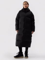 4F Płaszcz puchowy w kolorze czarnym rozmiar: L. Czarne płaszcze damskie 4F, l, bez wzorów, z puchu, bez kaptura. Za 460.12 zł.