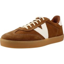 Buty VICTORIA 1126218V BERLIN CICLISTA SERRAJE Jasnobrązowy. Brązowe obuwie trekkingowe damskie Victoria, z tkaniny, bez zapięcia. Za 319.99 zł.