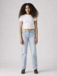 Levi's Dżinsy "501 '90S" - Mom fit - w kolorze błękitnym rozmiar: W24/L32. Niebieskie jeansy damskie Levi's, z podwyższonym stanem. Za 210.32 zł.